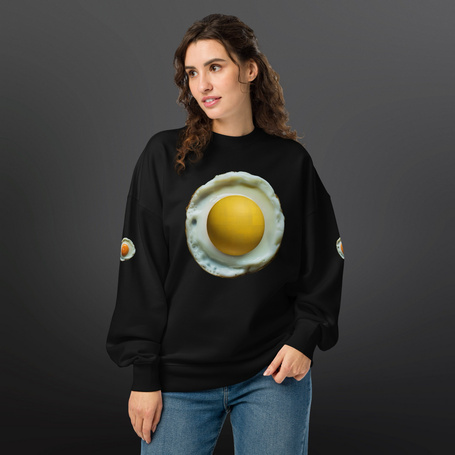 3WD "COOK" BLACK FRIED EGG OVERSIZED SWEATSHIRT