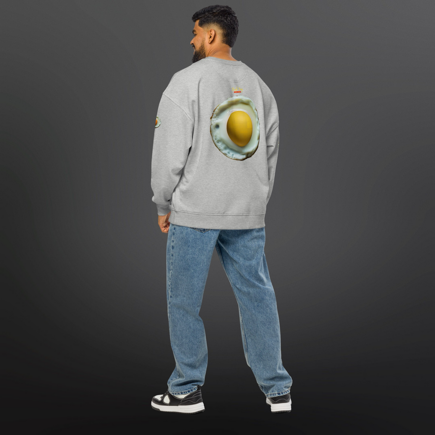 3WD "COOK" BLACK FRIED EGG OVERSIZED SWEATSHIRT