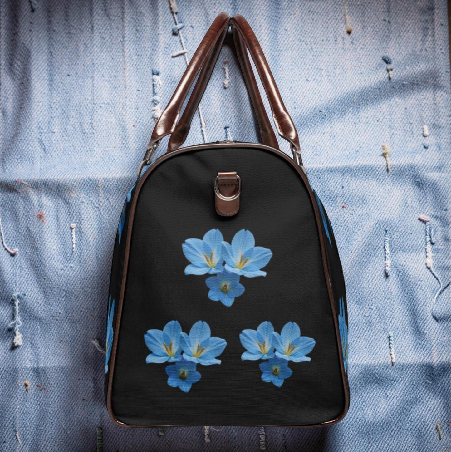 B\LEU FLOWER DUFFLE BAG