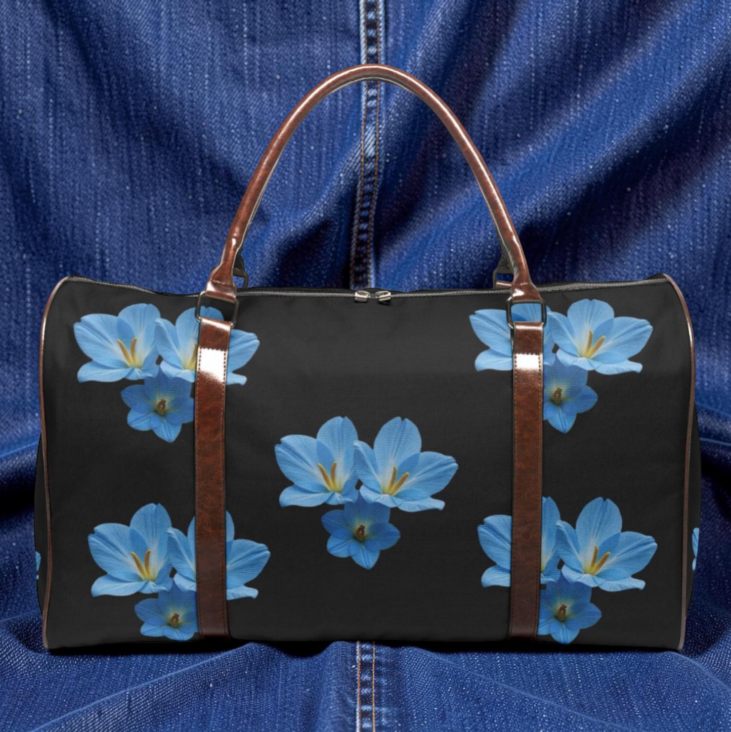 B\LEU FLOWER DUFFLE BAG